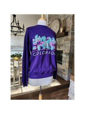 Colorado Bow Christmas Cottagecore Vintage Ski Purple Sweatshirt Size Large‎
